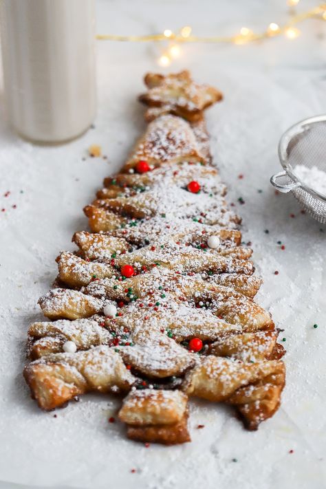 Cinnamon Sugar Puff Pastry Christmas Tree Recipe Cinnamon Sugar Puff Pastry, Red Candies, Puff Pastry Christmas Tree, Pastry Christmas Tree, Puff Pastry Christmas, Crunch Bars Recipe, Pastry Christmas, Puff Pastry Twists, Christmas Tree Food