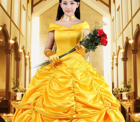 4 Princes Belle, Adult Princess Costume, Disney Cosplay Costumes, Princess Belle Costume, Princess Belle Dress, Belle Halloween, Beauty And The Beast Costume, Belle Cosplay, Halloween Party Dress