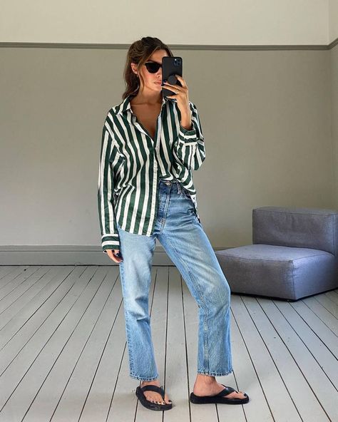 12 Chic Striped Shirts and How to Style Them | Who What Wear Striped Shirt Outfits, Striped Blouse Outfit, Outfits With Striped Shirts, Outfits Con Camisa, Oversized Striped Shirt, Blue Jean Outfits, Striped Shirt Women, Striped Shirts, Shirt Outfits