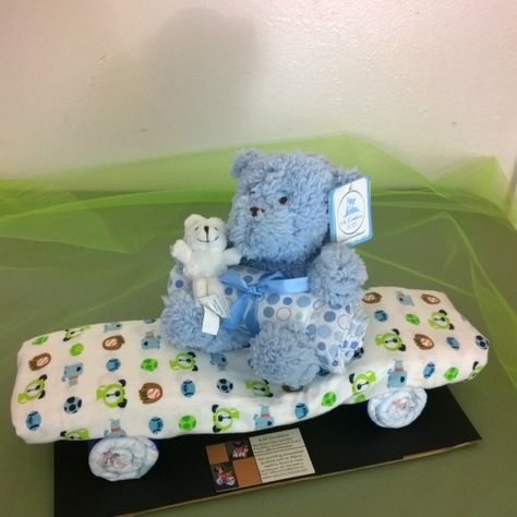 Skateboard Diaper Cake.. Ash Baby, Diaper Cakes Tutorial, Moon Crafts, Nappy Cakes, Baby Shower Crafts, Gender Reveals, Baby D, Baby Q, Gifting Ideas