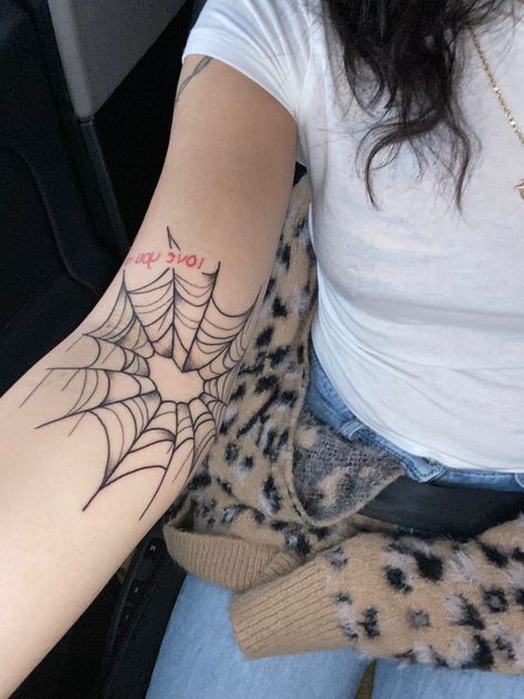 heart apider web tattoo Spider Web Tattoo, Web Tattoo, Spider Web, Tattoo On, Tattoo Ideas, Tattoos, White