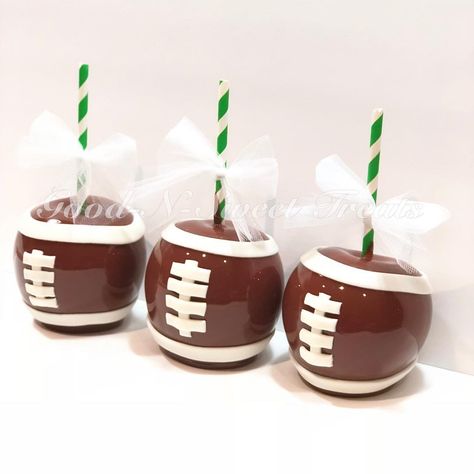 Good-N-Sweet Treats on Instagram: “Football apples #GameTime #NFL #Wilson #footballapples #FootballTreats #FootballParty #GoodNSweetTreats” Football Banquet Decorations, Football Strawberries, Football Treats, Football First Birthday, Football Banquet, Football Cookies, Banquet Decorations, Football Party, Superbowl Party