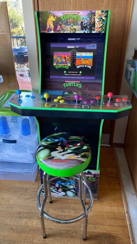 2019 Arcade1Up TMNT Arcade Machine with Stool Tmnt Arcade, Arcade Ideas, Teenage Mutant Ninja Turtles Toy, Neca Figures, Condo Bathroom, Ninja Turtle Toys, Gaming System, Arcade Game Machines, Arcade Game Room