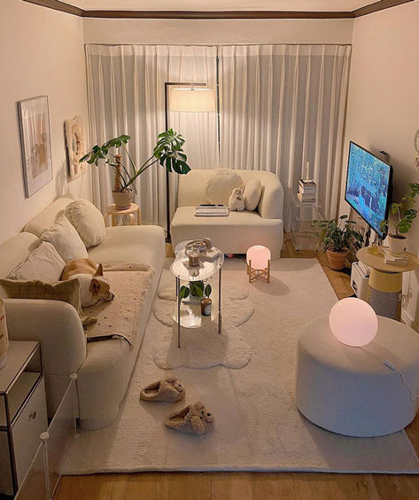 Cozy living room with white walls, white couch and white carpet Room With White Walls, Small Modern Living Room, White Couch, Condo Interior, Aesthetic Living Room, Dorm Room Ideas, Dream Apartment Decor, Small Apartment Living Room, Apartment Living Room Design