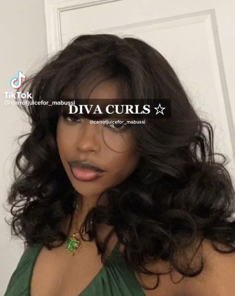 Diva Curls Hairstyles, Birthday Hair Medium Length, Curly Bouncy Hair, Big Curls With Bangs, Diva Curls Black Women, Fluffy Curls Black Women, Curled Hairstyles Black Women, 90s Blowout Black Women, Roller Curls Black Women