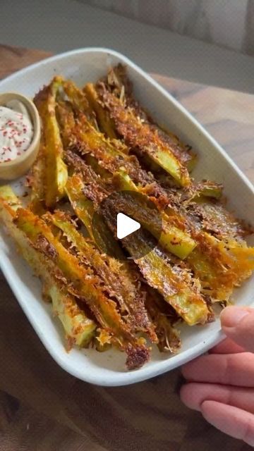 Free_Keto_Recipes on Instagram: "CRISPY PARMESAN BROCCOLI STICKS 😋

The perfect way to use up those 🥦stalks! Recipe by @hungryhappens.

INGREDIENTS✅

• 4 large broccoli stalks, peeled
• 2 tbs olive oil
• 3 tbs grated parmesan cheese
• 4 cloves garlic, minced
• 1/2 tsp each paprika, chili powder, + onion powder, Italian herb blend
• salt and pepper to taste
• 3/4 cup freshly grated parmesan cheese
• Dip: Lazy Tzatziki

INSTRUCTIONS📋

1) Preheat your oven to 425℉ (NO PARCHMENT PAPER)

2) Slice your broccoli stems into medium thin thickness long sticks.

3) In a large bowl, whisk together the olive oil, 3 tbs grated parmesan, garlic and spices. Add in the broccoli sticks to coat well. Next dip each stick on one side in the freshly grated parmesan. Transfer to your baking sheet, cheese side Parmesan Cheese Dip, Broccoli Stalks, Broccoli Stalk, Parmesan Broccoli, Broccoli Stems, Free Keto Recipes, Veggie Dishes, Vegetable Side Dishes, Grated Parmesan Cheese