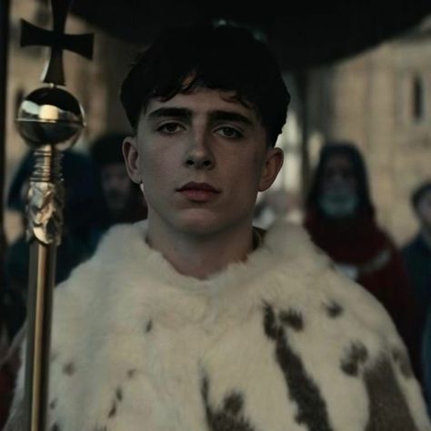 King Henry Timothee Chalamet, Timothy Chalamet The King, Timothee The King, Timothee Chalamet King Henry, Timothee Chalamet Bowlcut, Timothee Chalamet King, Timothee Chalamet The King, The King Timothee Chalamet, The King 2019