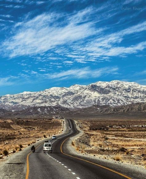 Awesome beauty wonderful road view of Loralai to Quetta Balochistan Pakistan Landscape, Quetta Balochistan, Awsome Pictures, Pakistan Culture, Beauty Of Pakistan, Beautiful Pakistan, World Most Beautiful Place, Pakistan Travel, Pakistan Zindabad