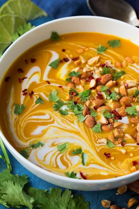 Spiral Veggies, Thai Butternut Squash Soup, November Recipes, Broth Chicken, Chicken Carrots, Vegetarian Soups, Curried Butternut Squash Soup, Asian Dish, Butternut Soup