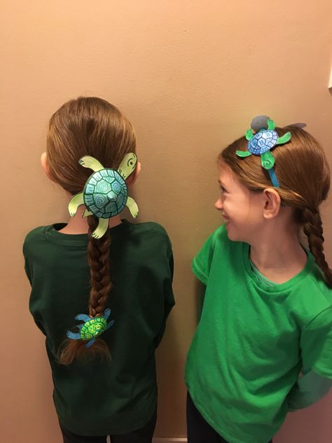 Yertle the Turtle - Dr. Seus Week - turtle headband & hair clips Turtle Headband, Yertle The Turtle, Green Eggs And Ham, Spring Party, Green Eggs, Headband Hair, Kid Crafts, Holiday Projects, Headband Hairstyles