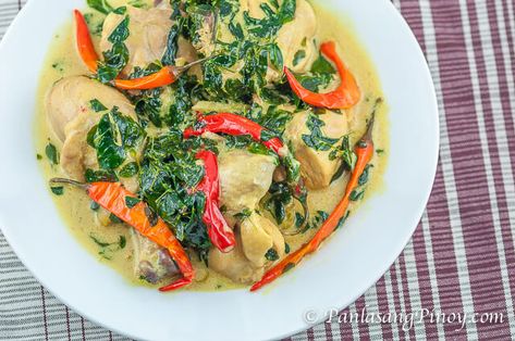 Chicken in Coconut Milk Recipe Ginataang Manok Recipe, Ginataang Manok, Laing Recipe, Chicken In Coconut Milk, Pilipino Recipe, Pagkaing Pinoy, Pinoy Dishes, Food Filipino, Pinoy Recipe