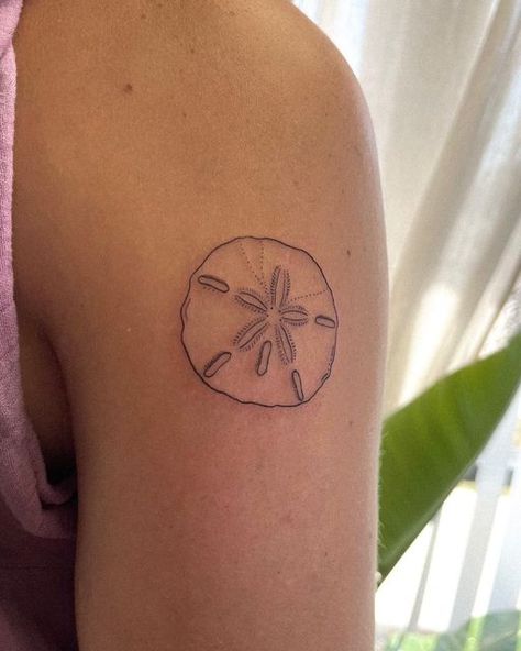 Sand Dollar Tattoo, Utah Tattoo, Dollar Tattoo, Aesthetic Tattoo Ideas, Beachy Tattoos, Geometric Mandala Tattoo, Lady Bug Tattoo, 20 Aesthetic, Handpoke Tattoo