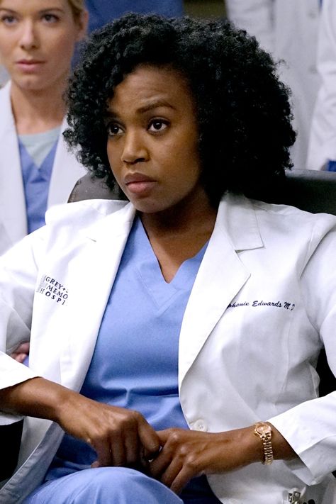 How 16 <em>Grey's Anatomy</em> characters left the show Greys Anatomy Bailey, Jerrika Hinton, Stephanie Edwards, Greys Anatomy Episodes, Owen Hunt, Grays Anatomy Tv, Greys Anatomy Characters, Lexie Grey, Greys Anatomy Cast