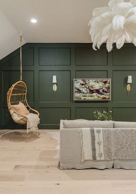 DIY TV Room with green panel wall Dark Green Living Room, Living Room Panelling, Green Accent Walls, Room Accent Wall, Living Tv, Kitchen Things, Accent Walls In Living Room, Green Walls, Living Room Green