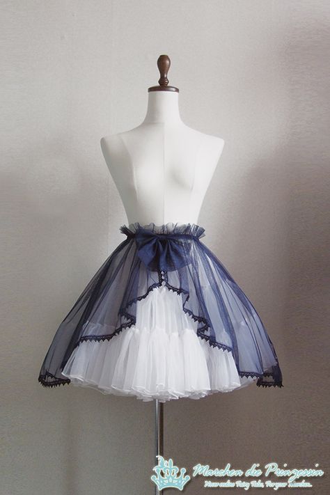 Marchen die Prinzessin - Emilie Reservation - JSK, Over Skirt (or Cape) Over Skirt, Hankerchief Skirt, Indie Brands, Future Outfit, Sewing Pattern Design, Fashion Project, Diy Halloween Costumes, Harajuku Fashion, Lolita Fashion