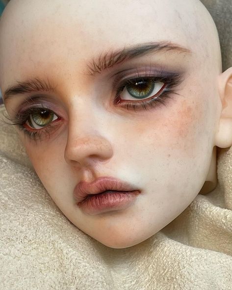 @alatexin • Instagram photos and videos Bjd Faceup, Cosplay Dress, Artist Doll, Eye Drawing, Skin Color, Ball Jointed Dolls, Diy Doll, Oil Painting, Skin