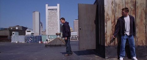 @OnePerfectShot : THE DEPARTED (2006)  Director of Photography: Michael Ballhaus Director: Martin Scorsese Buy rent or stream via @amazon: http://bit.ly/2HK3GoT http://bit.ly/2BiGDeV Martin Scorsese Movies, Grunge Pictures, The Departed, Art Photography Portrait, I Love Cinema, Movie Shots, Film Grab, Martin Scorsese, Movie Stills