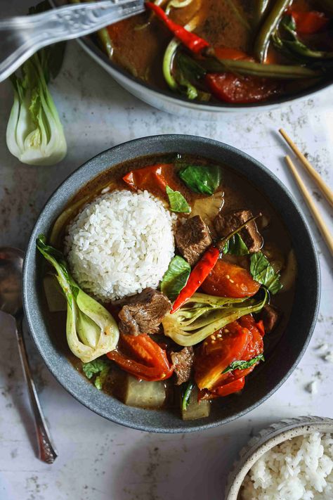 Incredible Beef Sinigang Sinigang Recipe Beef, Sinigang Recipe, Ginger Green Beans, Hearty Meal, Tomato Vegetable, Sour Taste, Tender Beef, Saute Onions, Short Ribs