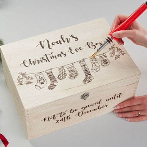 How to Make a Pyrography Christmas Eve Box Pyrography Christmas, Diy Christmas Eve Box, Diy Christmas Box, Christmas Eve Box Ideas, Christmas Eve Crate, Wooden Christmas Eve Box, Xmas Eve Boxes, Personalised Christmas Eve Box, Dollar Store Christmas