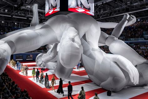 Diesel 2022, Inflatable Sculpture, Spring Summer 2023 Fashion, Diesel Fashion, Diesel Brand, Diesel Store, Ancient Statues, Italian Fashion Brands, Iconic Furniture