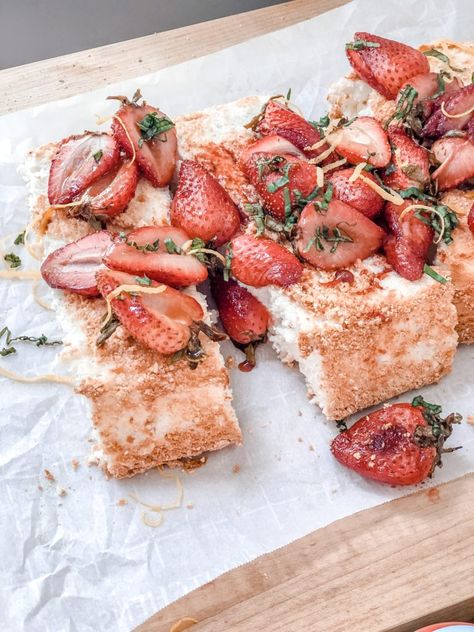 Angel Food Cake In A Sheet Pan, Angel Food Sheet Cake, Eat Me Drink Me, Roasted Strawberries, Vanilla Whipped Cream, Angel Food Cake, Food Cake, Summer Dessert, Angel Food