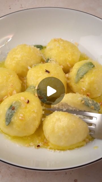 Stuffed Gnocchi, Barber Of Seville, Babaganoush Recipe, Sage Butter Sauce, Ravioli Filling, Homemade Pasta Recipe, Potato Pasta, Sage Butter, Homemade Gnocchi