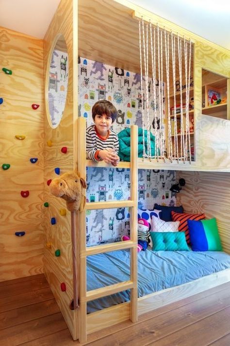 kids bedroom designs with bunk beds Bunk Bed Climbing Wall, Kids Storage Beds, Cool Kids Rooms, Cool Kids Bedrooms, Kids Bedroom Inspiration, Toddler Boys Room, Kids Bedroom Designs, Kids Room Inspiration, Kids Interior Room