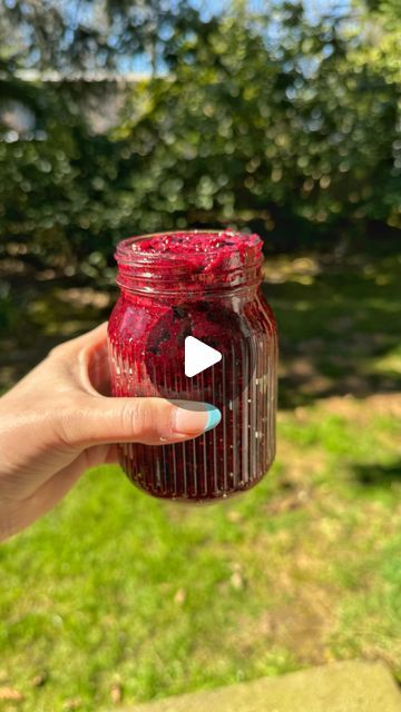 Soft Drinks Recipes, Blackberry Jam Recipes, Easy Jam, Chia Seed Jam, Chia Seed Recipes, Chia Jam, Frozen Berries, Blackberry Jam, Quick Healthy Meals