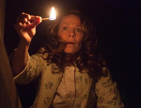 ᴇᴠɪʟ ʟᴏᴠᴇꜱ ɪɴɴᴏᴄᴇɴᴄᴇ THE CONJURING was released on this day in 2013! Terrifying Horror Movies, Horror Movie Scenes, Lorraine Warren, Horror Movies Scariest, Patrick Wilson, Movie Blog, Most Haunted Places, Joey King, Horror House