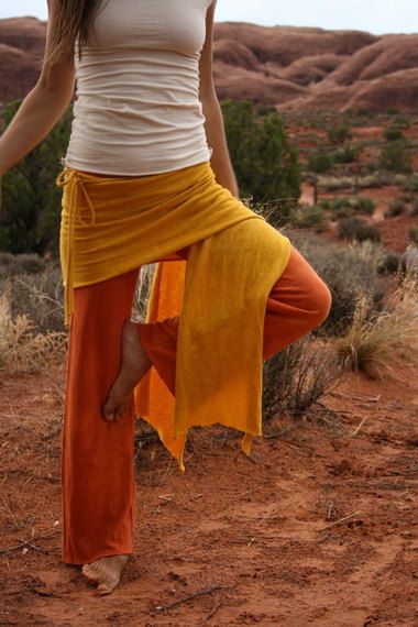 Sol Wrap (hemp/organic cotton - organic clothing). $45.00, via Etsy. Solarpunk Fashion, Psytrance Clothing, Hemp Fashion, Yoga Studio Design, Hemp Clothing, Organic Fashion, Vintage Hippie, Green Lifestyle, Yoga Fashion