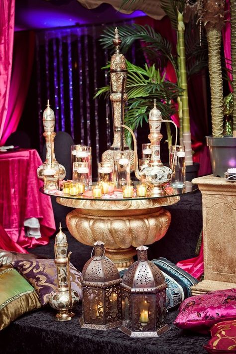 Dekorasi Maroko, Arabian Nights Wedding, Moroccan Theme Party, Arabian Party, Arabian Theme, Arabian Nights Theme, Arabian Wedding, Arabian Decor, Arabian Nights Party