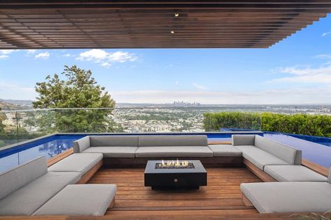 L.A. Mansion Featured in Netflix’s ‘Selling Sunset’ Still On Sale for $43.9 Million #hollywood #luxury #luxuryhomes #losangeles #netflix #sellingrealestate #mansion #luxurylifestyle Hollywood Hills Homes, Los Angeles Skyline, Hillside House, Indoor Waterfall, Outside Seating, Robb Report, Los Angles, Hollywood Hills, Los Angeles Homes