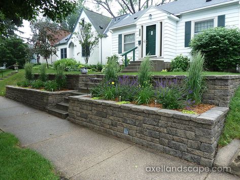 Sloped Front Yard, Wall Video, Backyard Retaining Walls, Terraced Landscaping, Building A Retaining Wall, Yard Drainage, Front Yards Curb Appeal, Landscaping On A Hill, Sloped Backyard