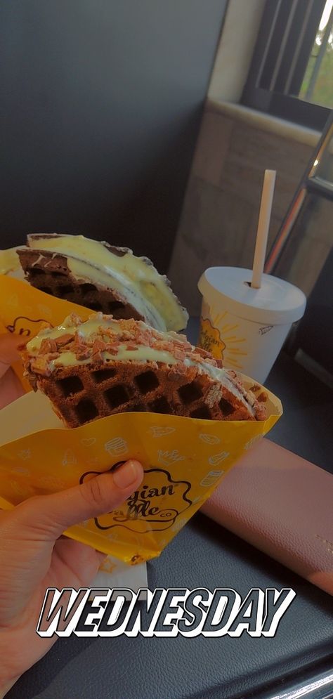 Belgian Waffle Snapchat Story, Waffle Snapchat Story, Belgian Waffles Aesthetic, Starbucks Snapchat, Summer Snap, Dussehra Wallpapers, Belgian Waffles Recipe, Snap Streaks, Duke Bike