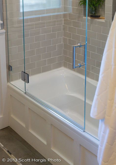 where can I find this glass door for the tub? good for small bath? Bathtub Shower Combo, Tub Remodel, Subway Tile Showers, Subway Tiles Bathroom, Small Bathtub, Doors Ideas, Bathtub Remodel, Tub Ideas, Bathroom Tub