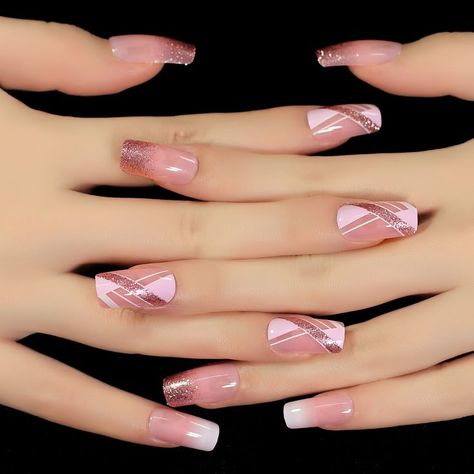 Short Fingernails, Manicure Short, Glitter Press On Nails, Red Nails Glitter, Short Fake Nails, Medium Almond, Fake Nails With Glue, Glam Nails, Nail Length