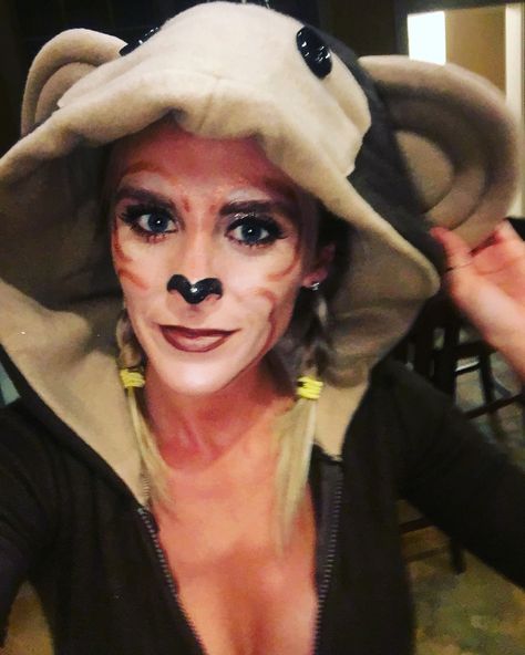 There were no tutorials on "cute monkey makeup" so I gave it my best shot Cute Monkey Makeup Halloween, Monkey Face Makeup, Cute Monkey Makeup, Monkey Halloween Makeup, Monkey Makeup Women, Monkey Makeup Halloween, Monkey Costume Women, Kids Monkey Costume, Monkey Face Paint