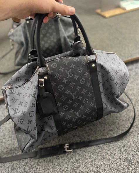 Louis Vuitton Bandouilere 55 Keepall travel bag Pocket Organizer, Louis Vuitton Keepall, Fashion Board, Bag Bag, Louis Vuitton Speedy Bag, Bag Women, Style Board, Men Fashion, Travel Bag