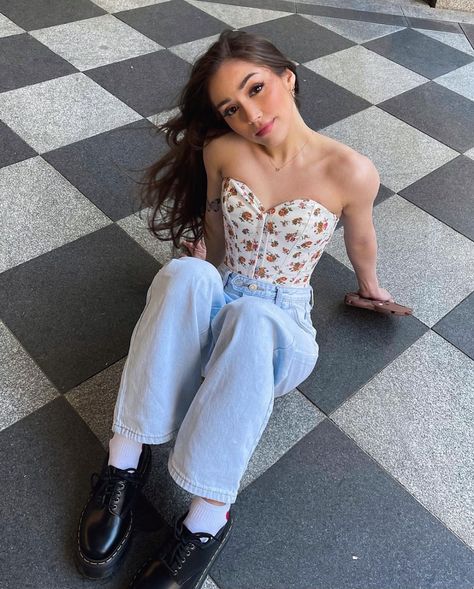 thalia (@thaliabree) • Instagram photos and videos Thalia Bree, Sitting Poses, Patiently Waiting, Casual Fits, What You Think, Off Shoulder Blouse, Fashion Inspo Outfits, Strapless Top, Photography Poses