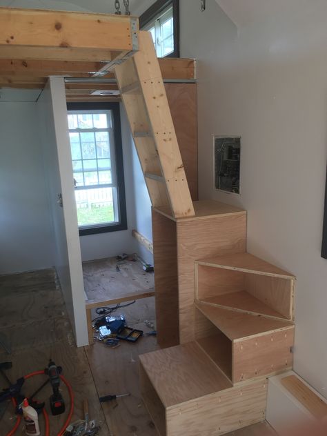 TINYHOUSEEXPO  #TinyHouse Bunk Stairs, House Stairs Ideas, Tiny House Stairs Ideas, Stair Plan, Diy Loft Bed, Tiny House Stairs, Storage Hallway, Stairs Ideas, Loft Stairs