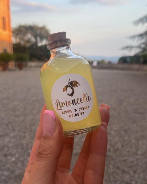 Limoncello Wedding Favor Mini Bottles, Limoncello Shots Wedding, Limoncello Seating Chart, Limoncello Wedding Favor, Limoncello Wedding, Limoncello Favors, Bestie Wedding, Making Limoncello, Small Glass Bottles