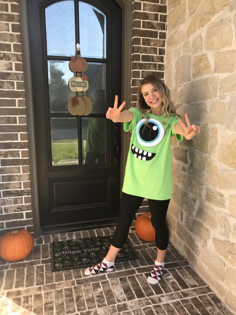 Mike Wazowski Costume Women, Sully Monsters Inc Costume Diy, Monsters Inc Mike Wazowski Costume, Mike Wazowski Makeup, Mike Monsters Inc Costume, Diy Mike Wazowski Costume, Monsters Inc Family Costume, Mike Wazowski Halloween Costume, Mike Wazowski Shirt