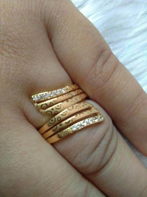 Beautiful Gold plated Finger Ring Designs - K4 Fashion Engagement Rings Princess Cut, Princess Cut Engagement Rings Gold, Engagement Rings Cheap, Kurti Blouse, Rings Princess Cut, Designs Kurti, Rings Cheap, Gold Finger Rings, Gold Bangle Set