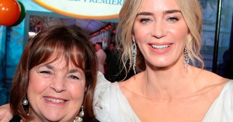 Emily Blunt joked that making Ina Garten's "engagement chicken" for husband John Krasinski when they were first together was "all it took!" Engagement Chicken, I Want Food, Be My Guest, John Krasinski, Famous Couples, Two Daughters, Roast Chicken, Prince Harry And Meghan, Harry And Meghan