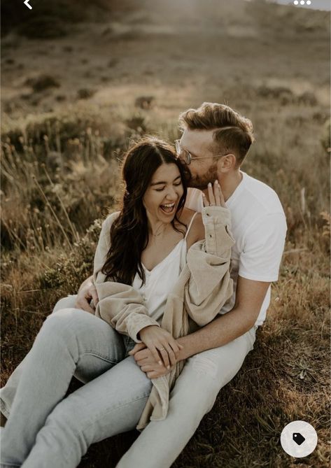 Womens Fall Engagement Outfits, Midsize Engagement Photos Outfits, Couples Overalls Photoshoot, White Shirts And Jeans Engagement Photos, Engagement Shoot Neutral Outfit, Couple Outfit Inspiration, Men’s Outfits For Engagement Photos, Engagement Boho Photoshoot, Neutral Outfit Couple Photoshoot