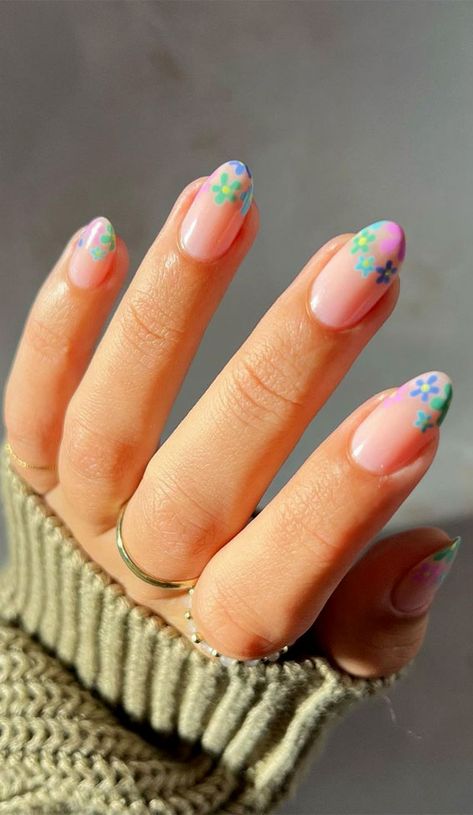 floral nail designs, floral nail designs 2023, floral nails, floral nail art, flower nails, flower nail designs, simple floral nail Designs, Simple floral nails, summer floral nails, Summer flower nails, flower nail designs for short nails, spring flower nail designs for short nails Floral Nail Designs Simple, Spring Flower Nail Designs, Simple Floral Nails, Floral Nails Summer, Summer Floral Nails, Summer Flower Nails, Floral Nail Art Designs, Nails Floral, Bedroom Inspirations Minimalist