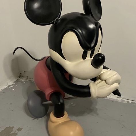 Number (N)ine 2006 Mickey Mouse Statue Released in 2006 this Mickey Mouse statue is an anniversary piece celebrating Number (N)ine’s SS2000 collection, “Extra Heavy” which featured an array of mickey graphics in collaboration with disney on tops and accessories. #mickeymouse #art #grailed #foundongrailed #archivefashion #prada #miumiu #commedesgarcons #cdg #finalhome #margiela #maisonmargiela #isseymiyake #junyawatanabe #yohjiyamamoto #jeanpaulgaultier #rafsimons #rickowens #viviennewestwo... Number Nine Mickey Mouse, Number Nine Mickey, Mickey Mouse Statue, Spawn Comics, Toys Design, Art Toys Design, Number Nine, Graphic Design Images, Apartment Living Room Design