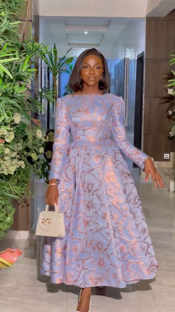 Ankara Agbada Styles For Women, English Gown Styles, Classy Wedding Guest Dresses, Damask Dress, Nigerian Dress, Shweshwe Dresses, Lace Gown Styles, Dinner Dress Classy, African Fashion Traditional