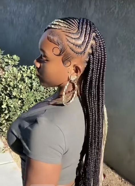 #follow #hairgoals #braids #hair #hairstyles #blogging #blogger #blog Latest Hair Braids, Lemonade Braids Hairstyles, Cabello Afro Natural, Lemonade Braids, Braided Hairstyles For Black Women Cornrows, Goddess Braids Hairstyles, Feed In Braids Hairstyles, Quick Weave Hairstyles, Box Braids Hairstyles For Black Women