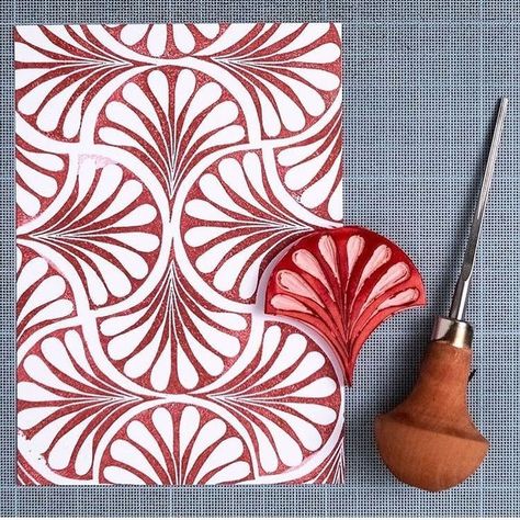 Linoleum Print, Linocut Printmaking, Motif Art Deco, Lino Art, Clay Stamps, Hand Carved Stamps, Stamp Carving, Linocut Art, Handmade Stamps